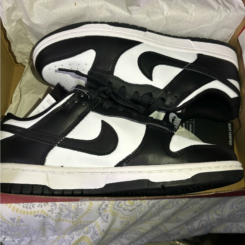 Nike Panda Low Dunk Retro Sneakers
